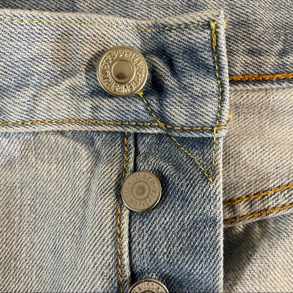 Levi’s Button-fly Jean Shorts Size 25 - Picture 12 of 15